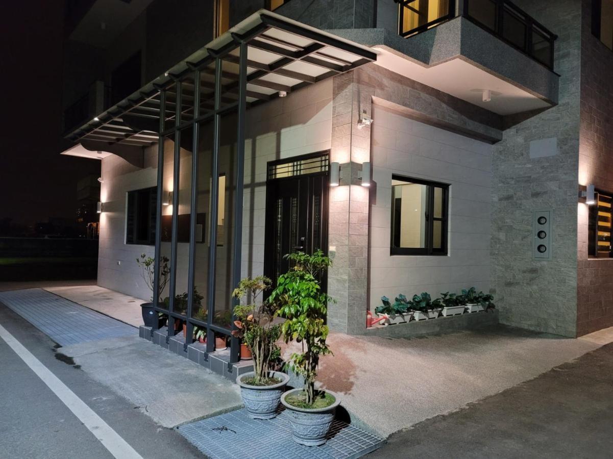 渡小夜電梯民宿 Yilannight B&B Wujie Eksteriør bilde