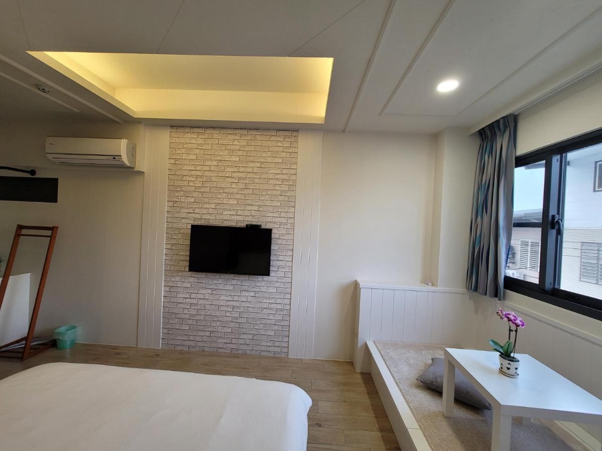 渡小夜電梯民宿 Yilannight B&B Wujie Eksteriør bilde