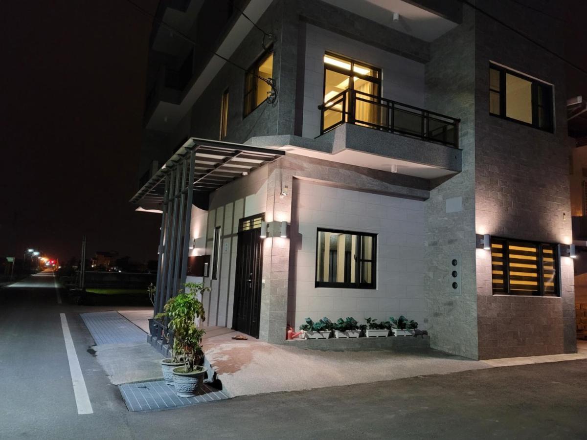 渡小夜電梯民宿 Yilannight B&B Wujie Eksteriør bilde