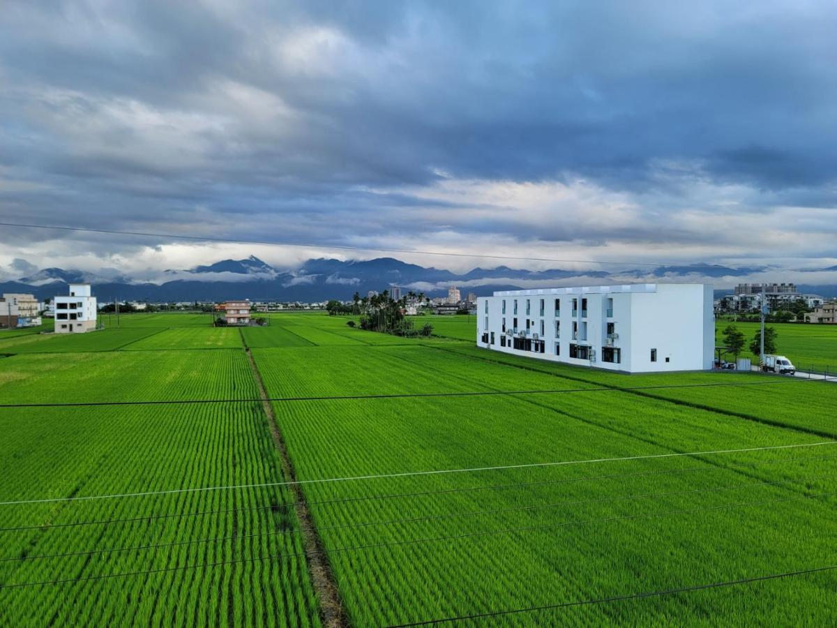 渡小夜電梯民宿 Yilannight B&B Wujie Eksteriør bilde